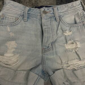 Size 00 Hollister distressed jean shorts